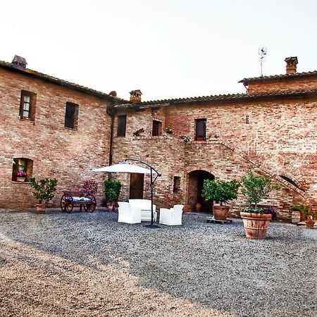 Agriturismo San Pierino มอนติโรนี ดาร์เบีย ภายนอก รูปภาพ