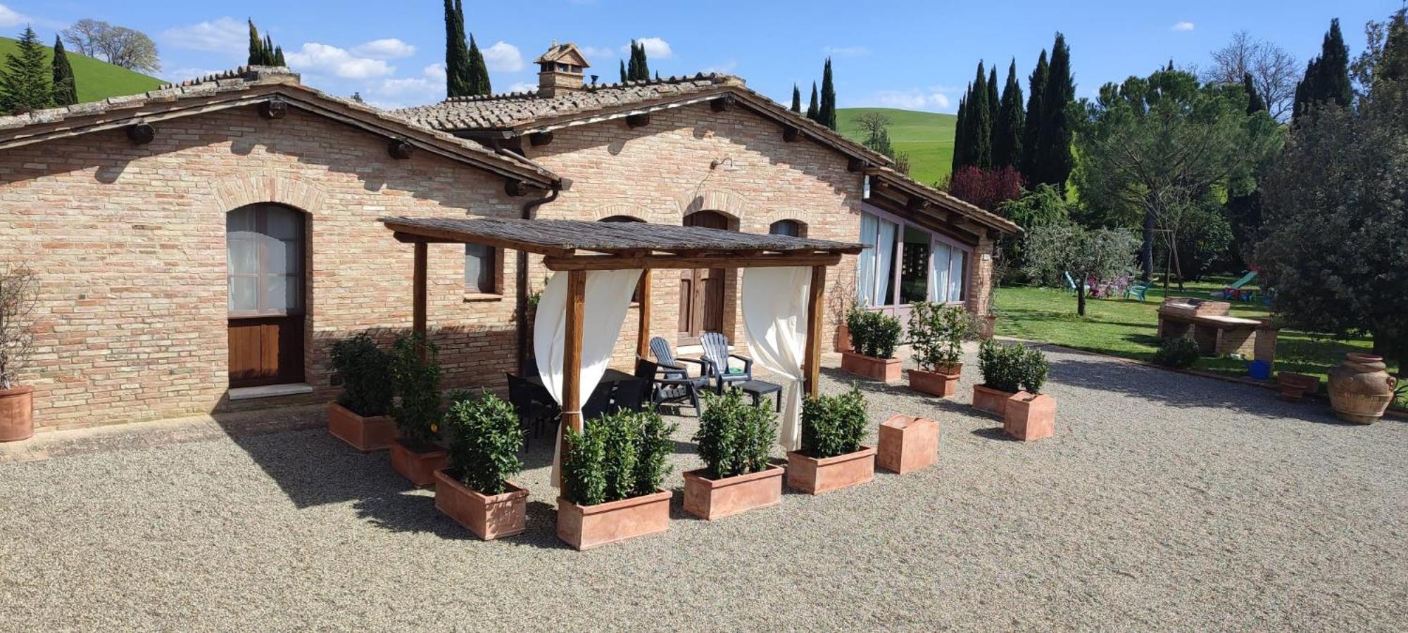 Agriturismo San Pierino มอนติโรนี ดาร์เบีย ภายนอก รูปภาพ