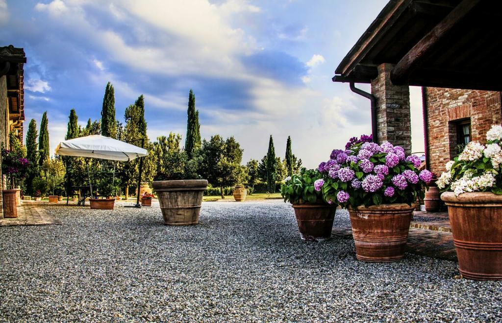 Agriturismo San Pierino มอนติโรนี ดาร์เบีย ภายนอก รูปภาพ