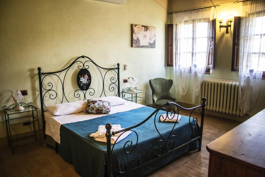 Agriturismo San Pierino มอนติโรนี ดาร์เบีย ภายนอก รูปภาพ
