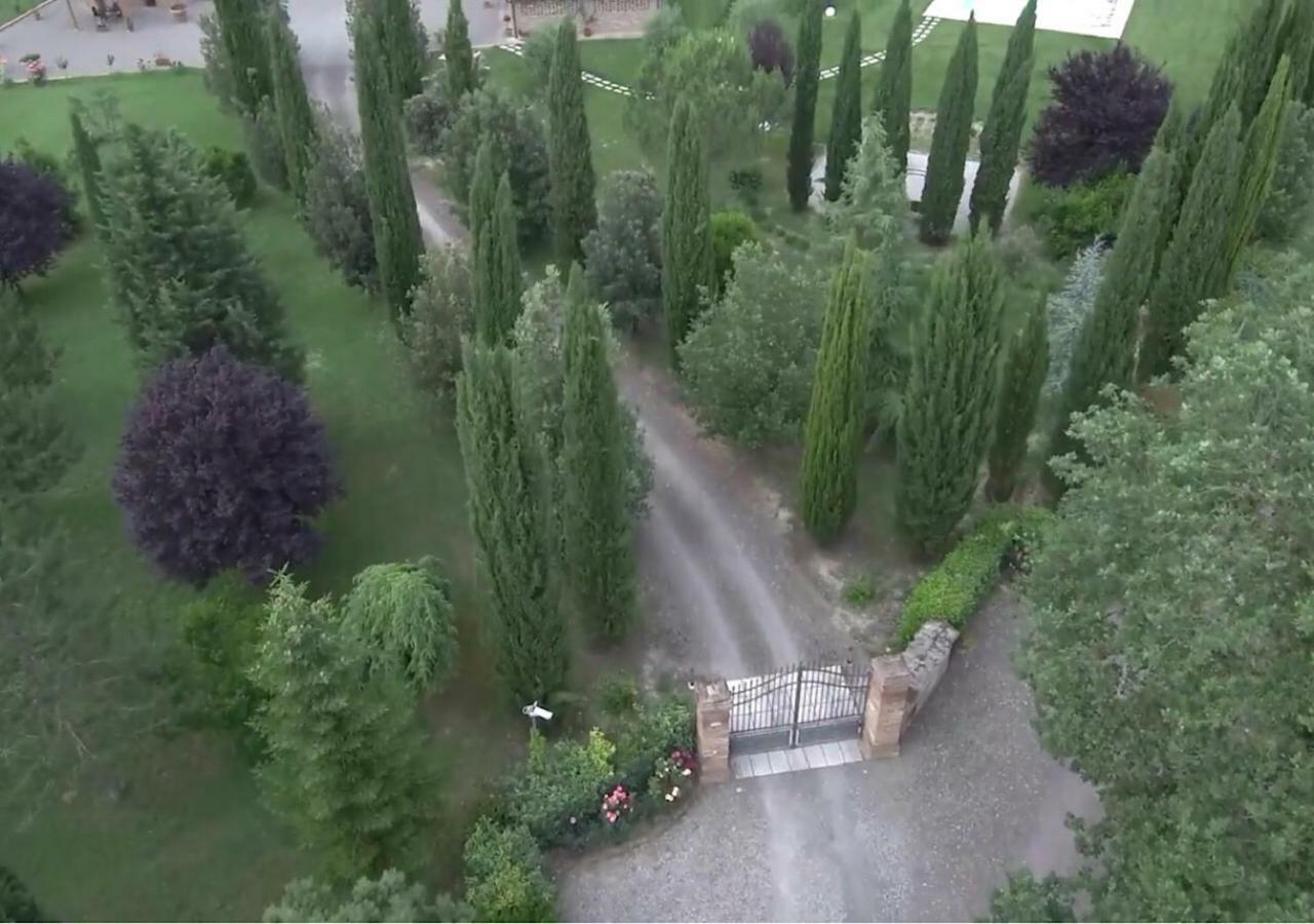 Agriturismo San Pierino มอนติโรนี ดาร์เบีย ภายนอก รูปภาพ